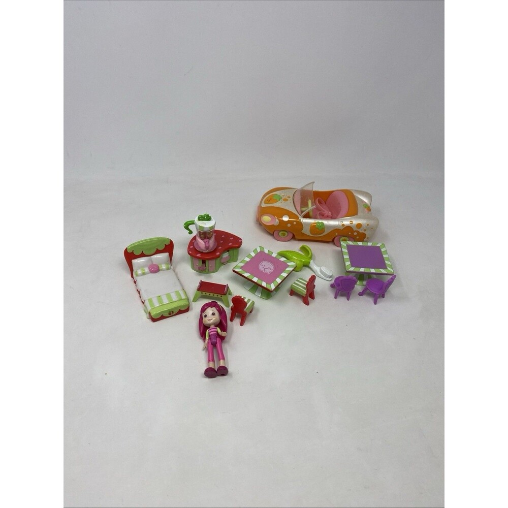 Set Of Hasbro Strawberry Shortcake Berry Best Friends Accessories Car